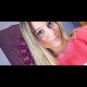 Meet your Posher, Macy